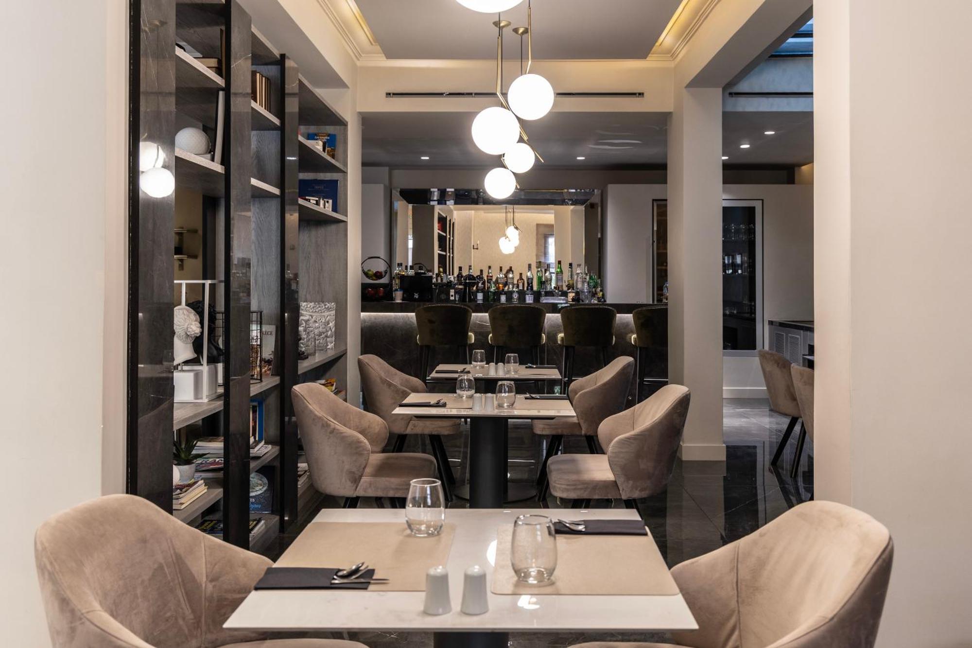 Oniro City Athena Bagian luar foto