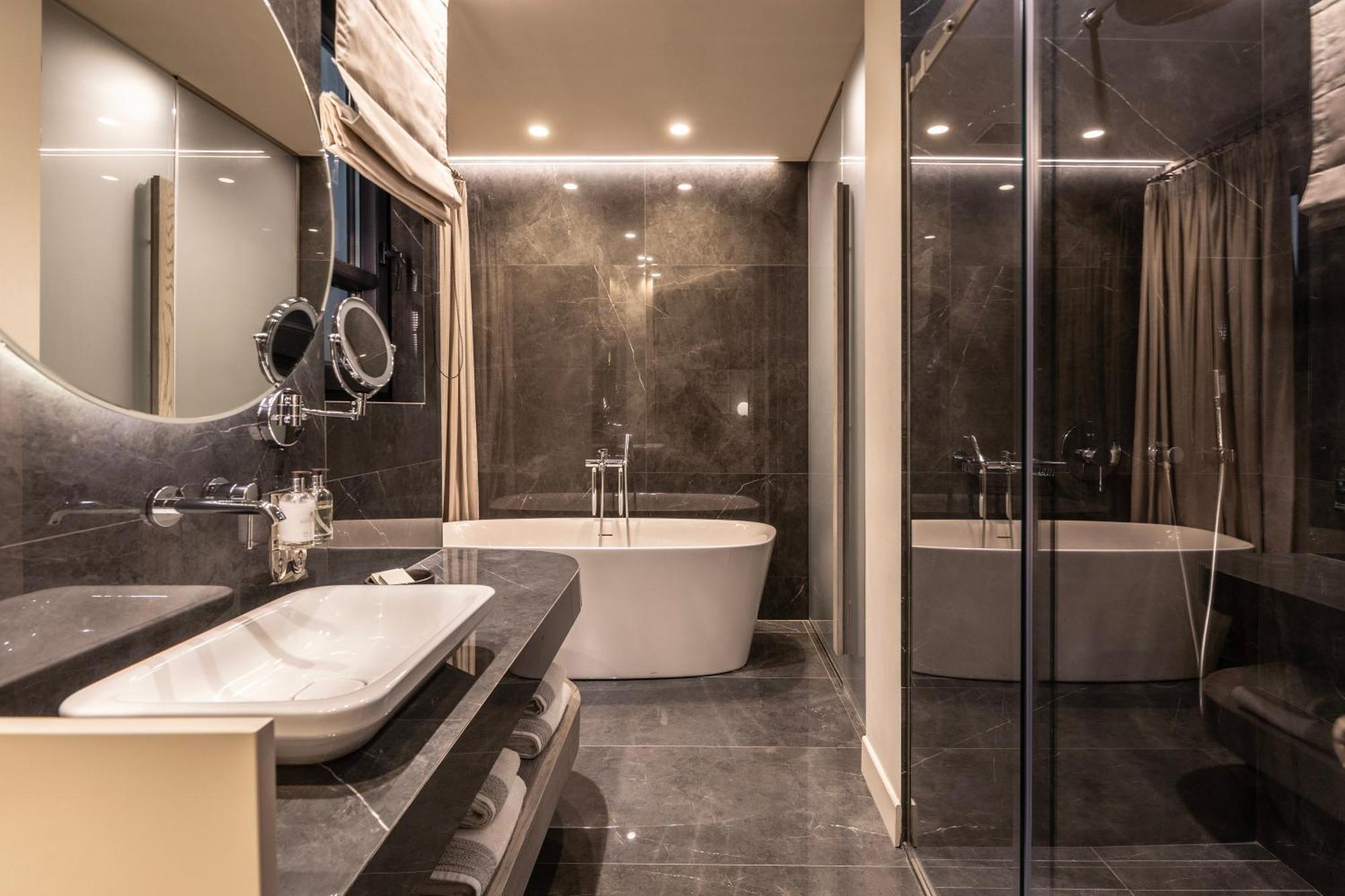 Oniro City Athena Bagian luar foto