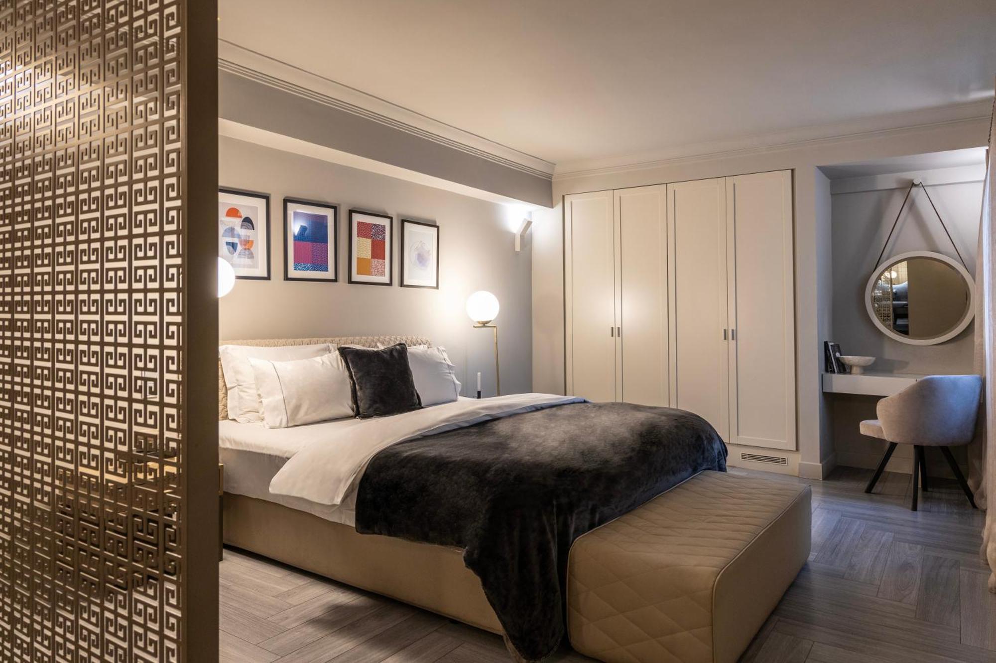 Oniro City Athena Bagian luar foto