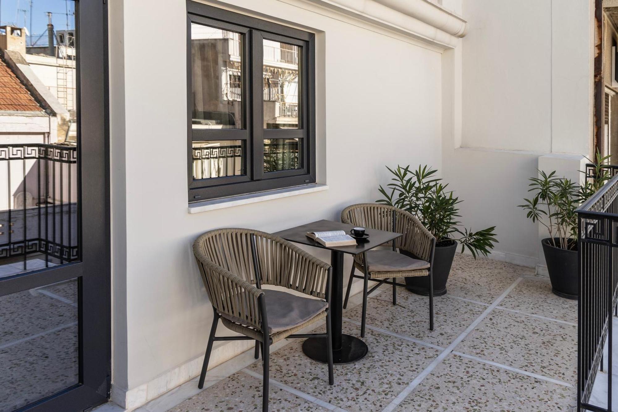 Oniro City Athena Bagian luar foto